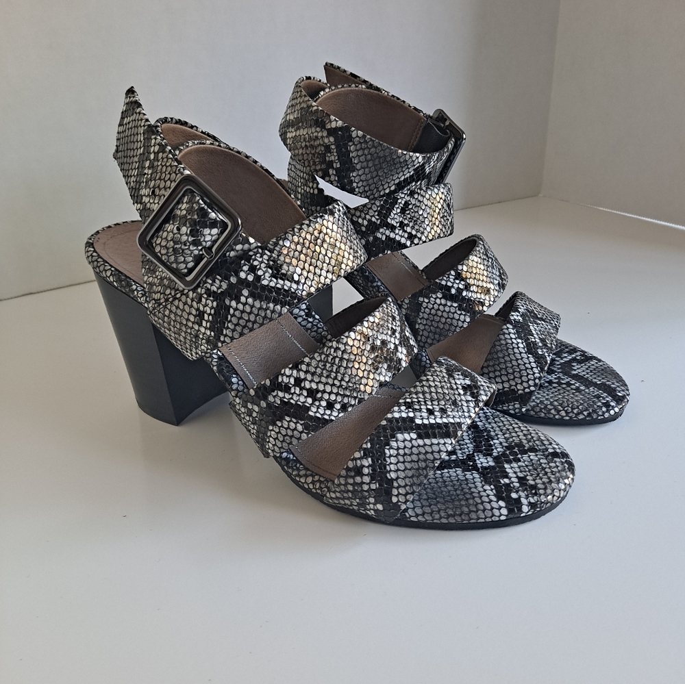 Vionic Blair Embossed Snakeskin Pattern Strappy H… - image 1